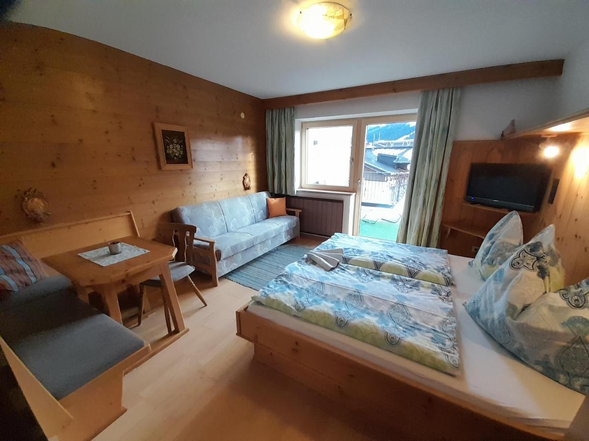 Ferienwohnung Haus Rosenegg Brixen im Thale Exterior foto