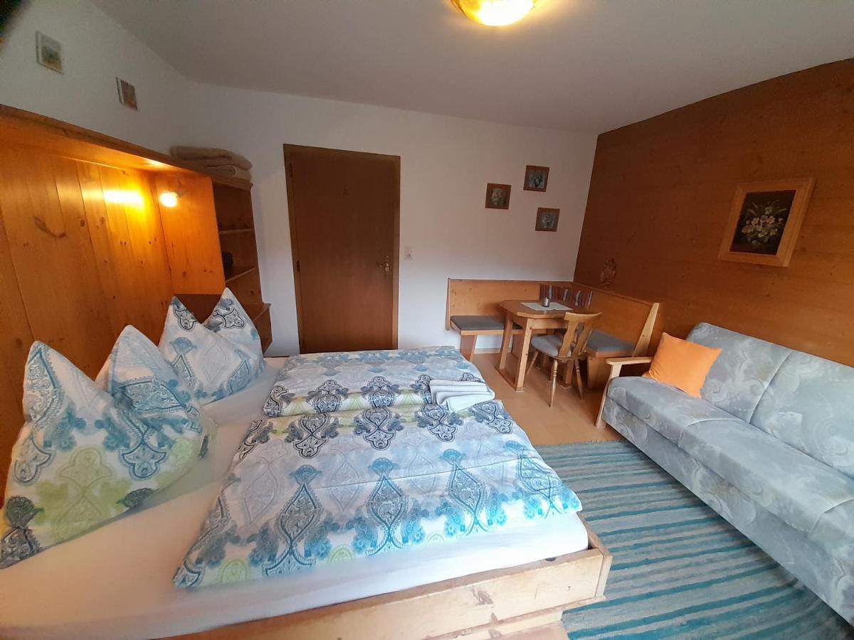 Ferienwohnung Haus Rosenegg Brixen im Thale Exterior foto