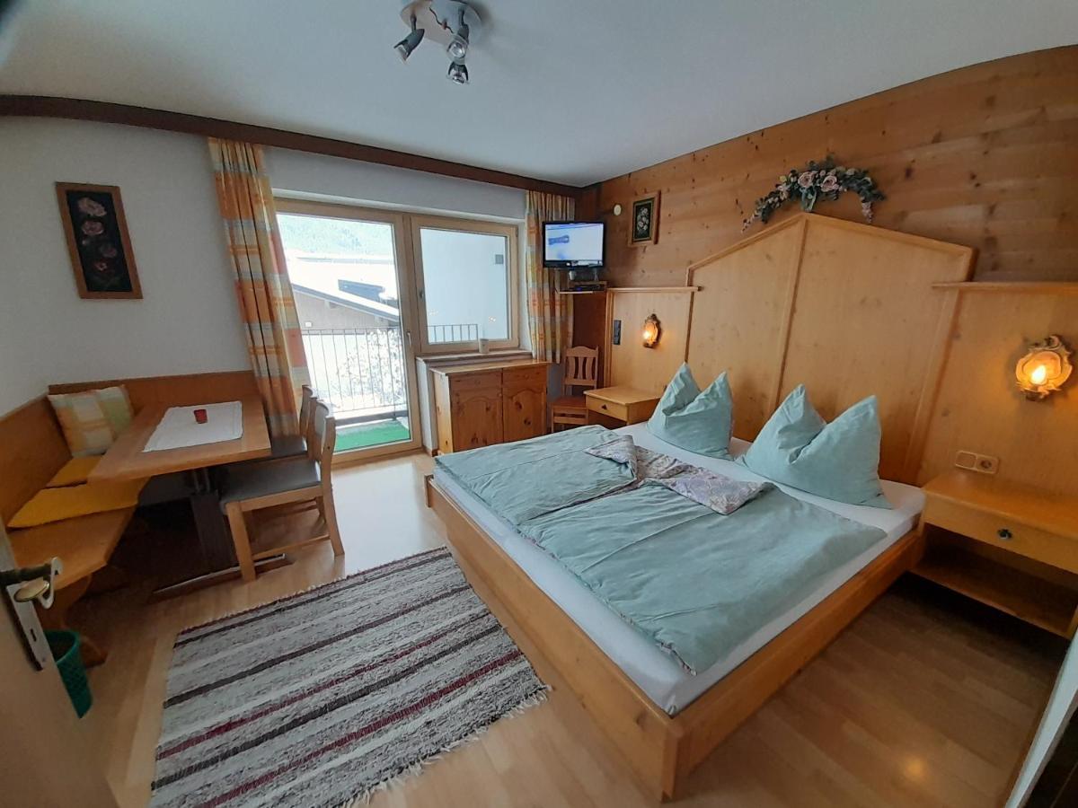 Ferienwohnung Haus Rosenegg Brixen im Thale Exterior foto